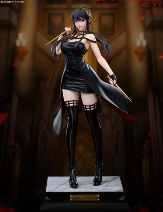 Mô hình  Blooming Studio - Yor Forger