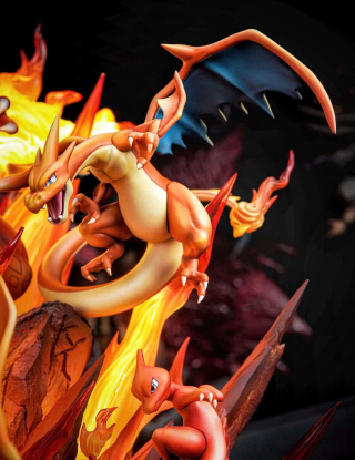 Mô hình EMO Studio - Charizard